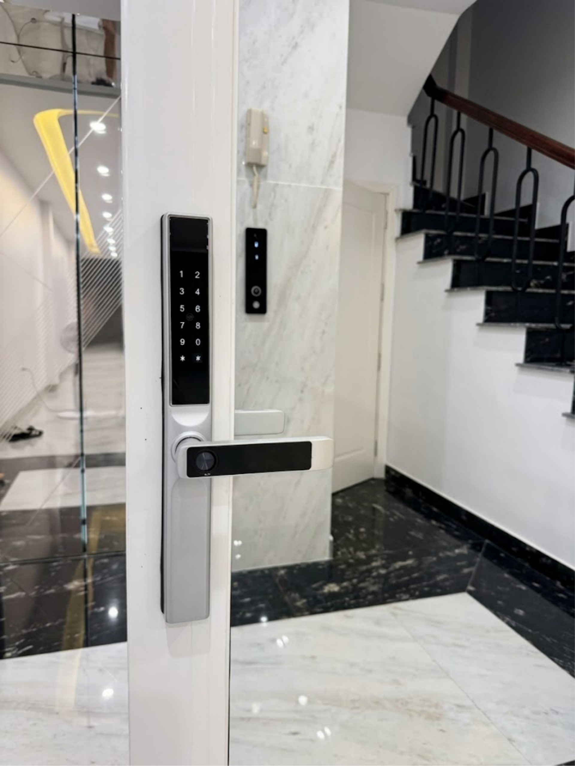 KHOÁ THÔNG MINH HỆ CỬA NHÔM KÍNH XTENO XC135 - Ảnh 4